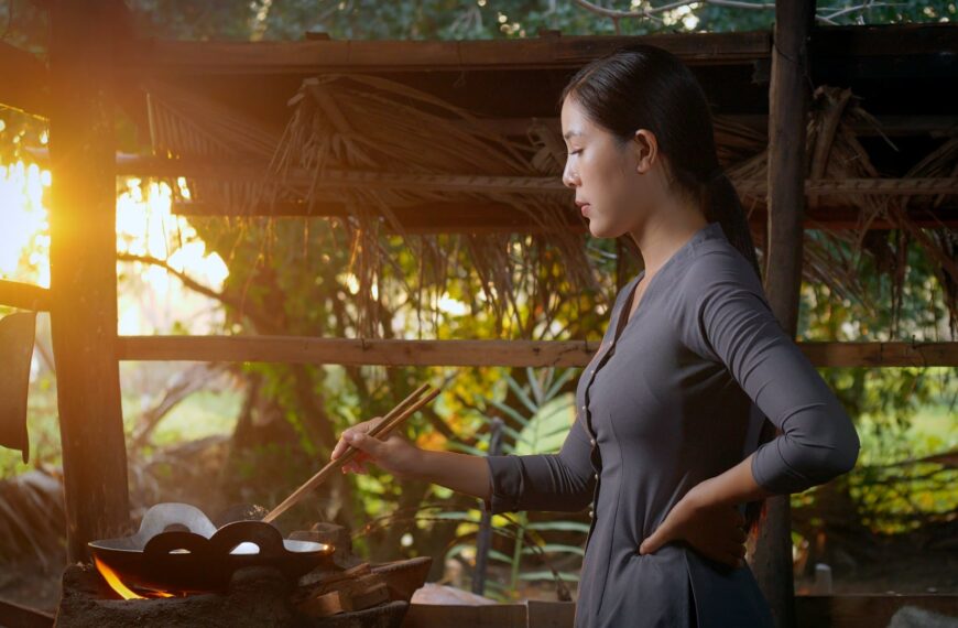 Khoi Lam Chieu YouTube